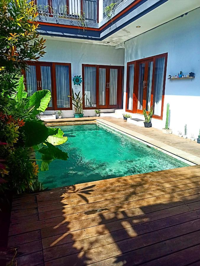 Loka Anyar Guest House 캐로보칸 외부 사진