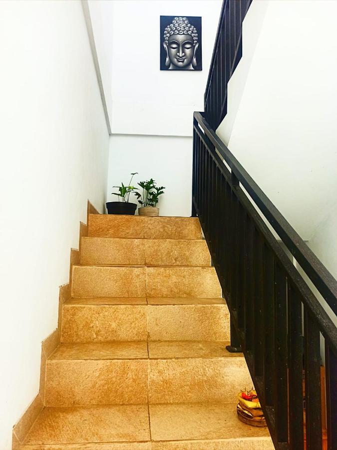 Loka Anyar Guest House 캐로보칸 외부 사진